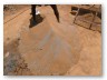 We tried many recipes to decide on a natural plaster, that would be smooth, not flake and take some splash. The winner: finely sieved soil and 